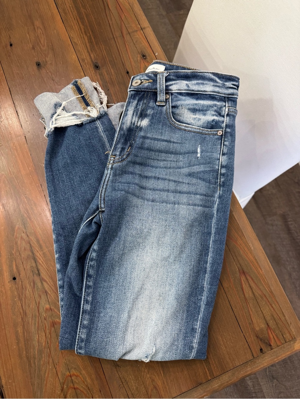 Kancan Distressed Light Wash Blue Denim Jeans Size 26